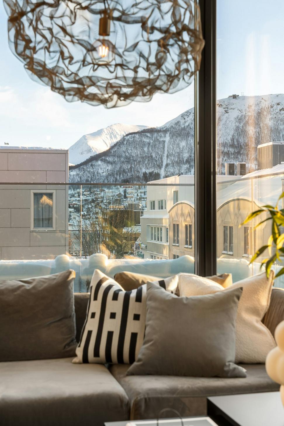 Summit Premium Suite